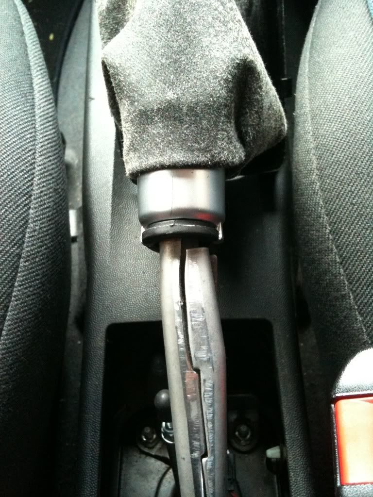 Tutorial How to remove silver bits from gearstick and handbrake