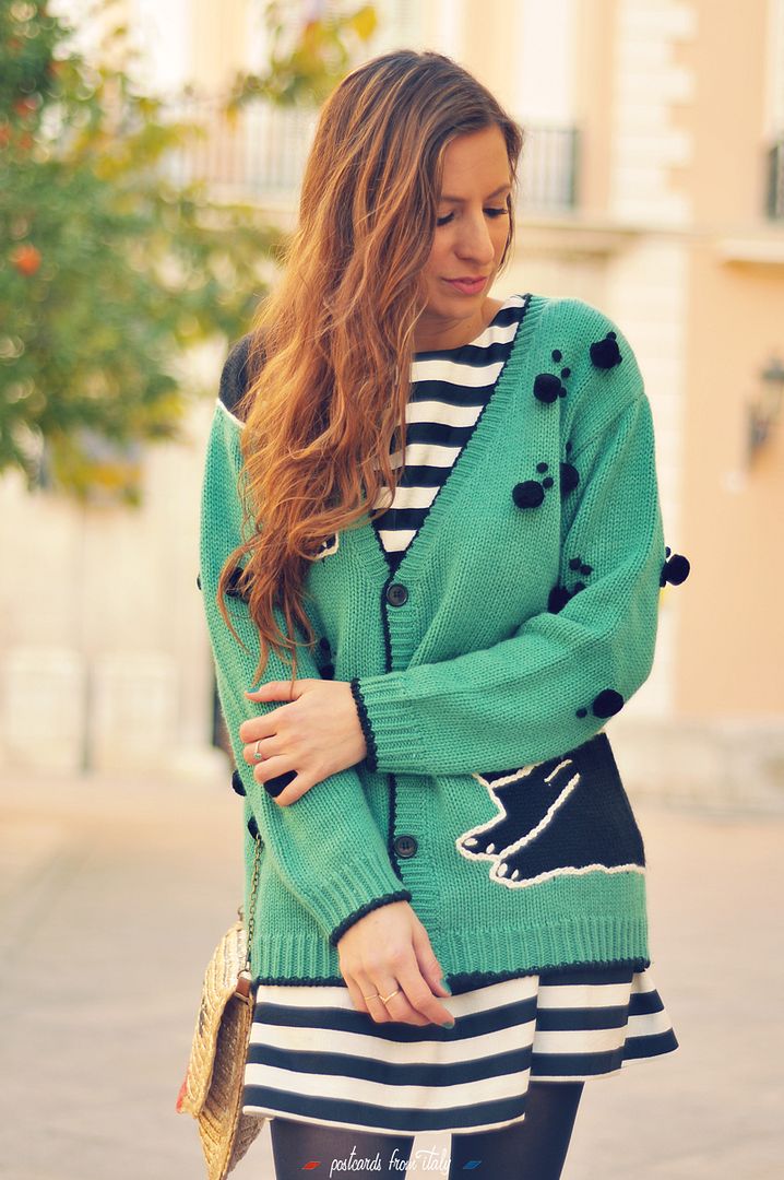 vestido de rayas de Blanco, Jersey de gatitos y bolas de Pepa Loves.'