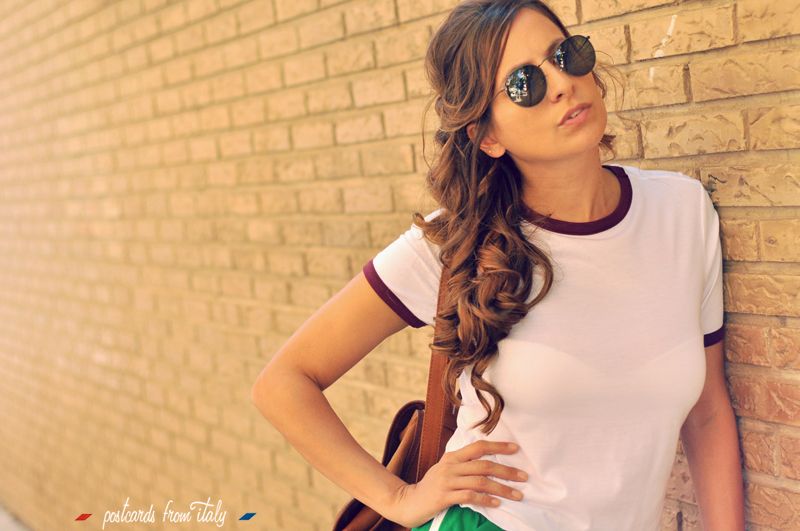 Green seventy retro academic short and t-shirt. Round metal sunglasses