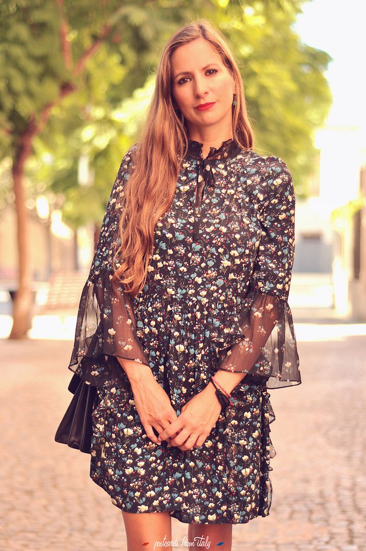 Outfit Vestido de flores.